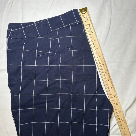 Adrienne Vittadini Plaid Stretch Trouser Pants Size 8 Blue / White‎ Straight Leg - Picture 6 of 8